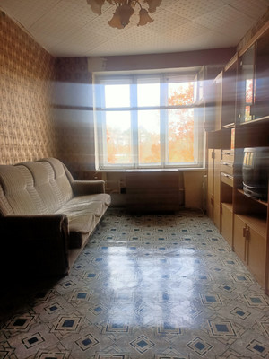 Продам трехкомнатную (3-комн.) квартиру, Октябрьской Революции ул, 1, Рошаль г
