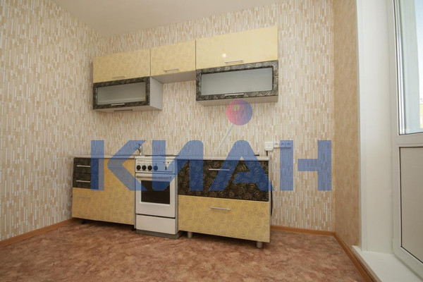 Продам трехкомнатную (3-комн.) квартиру, Ольховая ул, 10, Красноярск г