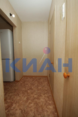 Продам трехкомнатную (3-комн.) квартиру, Ольховая ул, 10, Красноярск г