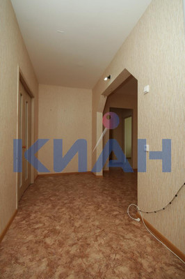 Продам трехкомнатную (3-комн.) квартиру, Ольховая ул, 10, Красноярск г