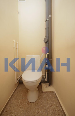 Продам трехкомнатную (3-комн.) квартиру, Ольховая ул, 10, Красноярск г