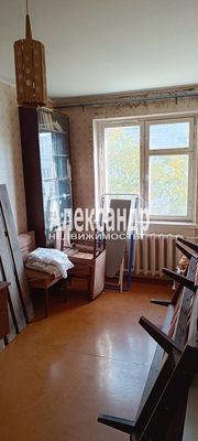 Продам трехкомнатную (3-комн.) квартиру, Гоголя ул, 28, Приозерск г