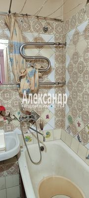 Продам трехкомнатную (3-комн.) квартиру, Гоголя ул, 28, Приозерск г