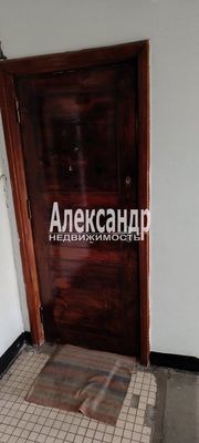 Продам трехкомнатную (3-комн.) квартиру, Гоголя ул, 28, Приозерск г