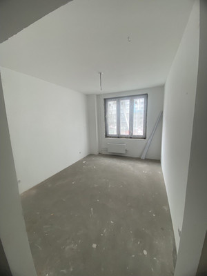 Продам двухкомнатную (2-комн.) квартиру (долевое), Славы ул, Красноярск г