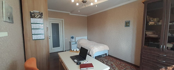 Продам трехкомнатную (3-комн.) квартиру, Чекистов пр-кт, 12, Краснодар г