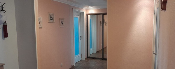 Продам трехкомнатную (3-комн.) квартиру, Чекистов пр-кт, 12, Краснодар г