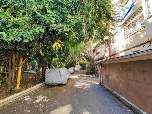 Продам гараж 17 м2, Островского (Центральный р-н) ул, 27, Сочи г