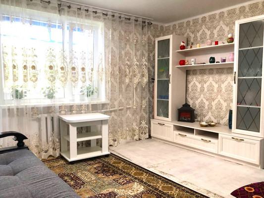 Продам однокомнатную (1-комн.) квартиру, Ворошилова ул, 5, Апшеронск г