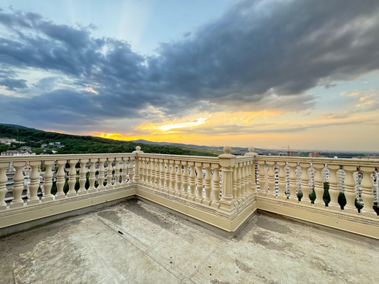 Продам многокомнатную квартиру, Атажукина ул, 2ка, Нальчик г