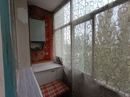 Продам трехкомнатную (3-комн.) квартиру, 1 мкр, 25, Красноперекопск г