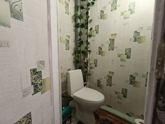 Продам трехкомнатную (3-комн.) квартиру, 1 мкр, 25, Красноперекопск г