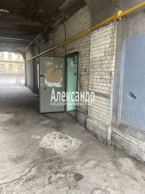 Сдам торговое помещение 70,5 м2, Кирочная ул, 40, Санкт-Петербург г