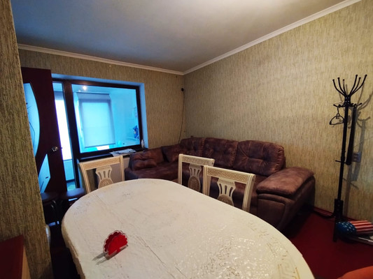 Продам трехкомнатную (3-комн.) квартиру, Советская ул, 57, Апшеронск г