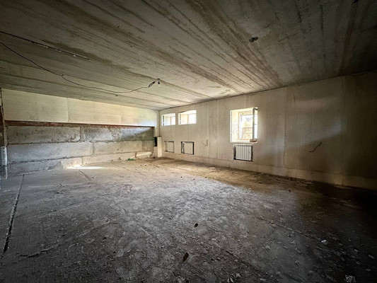 Продам коммерческое помещение 222,7 м2, Порфирьева ул, 5, Ишим г