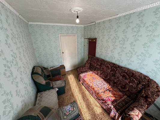 Продам трехкомнатную (3-комн.) квартиру, 1-й Микрорайон ул, 26, Эльбан рп