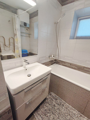 Продам двухкомнатную (2-комн.) квартиру, 23к2, Лупполово д