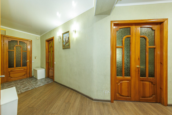 Продам трехкомнатную (3-комн.) квартиру, Металлистов ул, 20, Брянск г