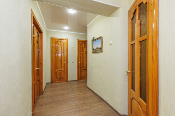 Продам трехкомнатную (3-комн.) квартиру, Металлистов ул, 20, Брянск г