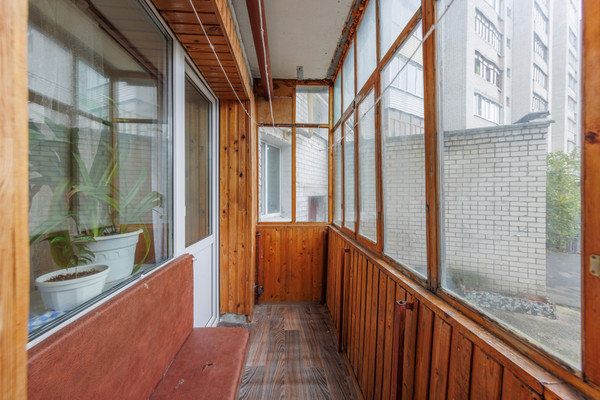 Продам трехкомнатную (3-комн.) квартиру, Металлистов ул, 20, Брянск г