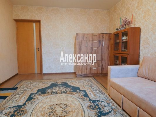 Продам трехкомнатную (3-комн.) квартиру, Грибное ул, 16, Борисова Грива д