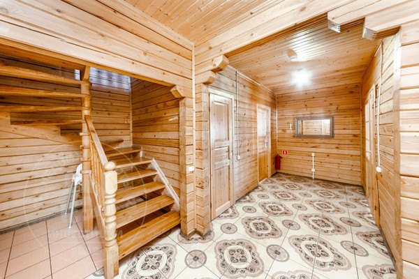 Продам коммерческое помещение 1 339,5 м2, Прибрежная ул, 9, Суйсарь д