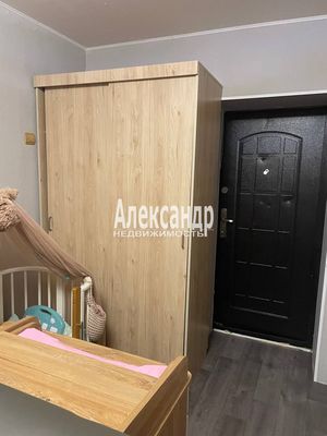 Продам комнату в 5-комн. квартире, Придорожная аллея, 17, Санкт-Петербург г
