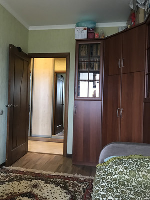 Продам трехкомнатную (3-комн.) квартиру, Кировоградская ул, 10к2, Москва г