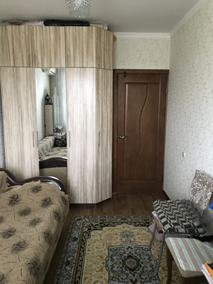 Продам трехкомнатную (3-комн.) квартиру, Кировоградская ул, 10к2, Москва г