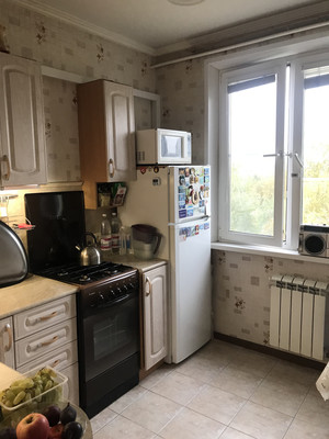 Продам трехкомнатную (3-комн.) квартиру, Кировоградская ул, 10к2, Москва г