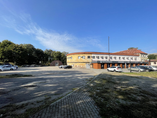 Сдам коммерческое помещение 180,8 м2, Калинина пр-кт, 2, Калининград г