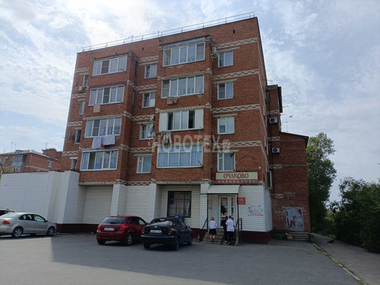 Продам двухкомнатную (2-комн.) квартиру, Комарова ул, 103, Апшеронск г