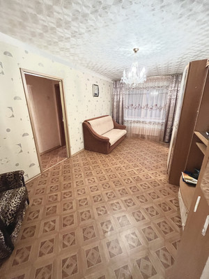 Продам двухкомнатную (2-комн.) квартиру, Трудовых Резервов ул, 8, Мурманск г