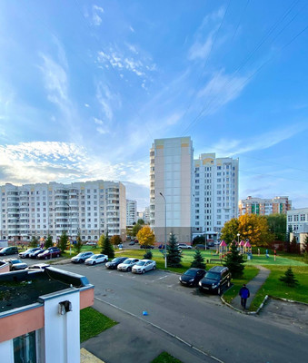 Продам двухкомнатную (2-комн.) квартиру, Изюмская ул, 57к1, Москва г