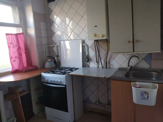 Продам двухкомнатную (2-комн.) квартиру, Крымских Партизан ул, 21, Симферополь г
