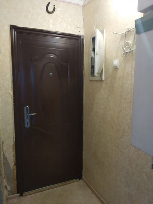Продам двухкомнатную (2-комн.) квартиру, Крымских Партизан ул, 21, Симферополь г