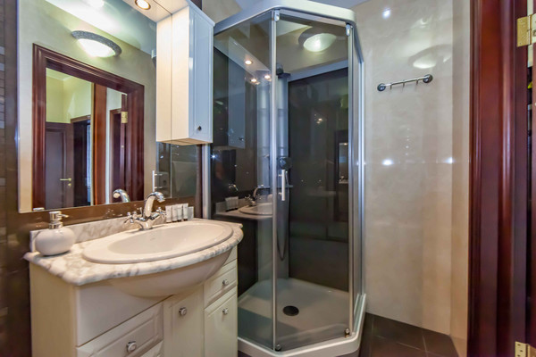 Продам гостиницу 1 955 м2, Набережная ул, 29, Алушта г