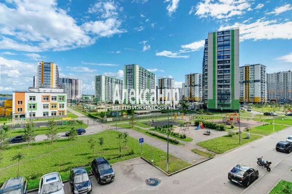 Продам однокомнатную (1-комн.) квартиру, Современников ул, 3, Новогорелово п