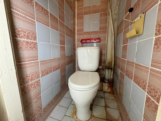 Продам двухкомнатную (2-комн.) квартиру, Центральная ул, 8к2, Комсомольск-на-Амуре г