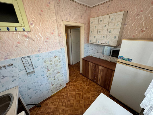 Продам двухкомнатную (2-комн.) квартиру, Центральная ул, 8к2, Комсомольск-на-Амуре г