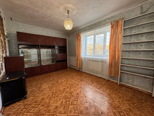 Продам двухкомнатную (2-комн.) квартиру, Центральная ул, 8к2, Комсомольск-на-Амуре г