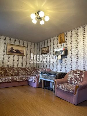 Продам многокомнатную квартиру, Уточкина ул, 2к1, Санкт-Петербург г