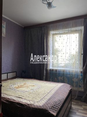 Продам многокомнатную квартиру, Уточкина ул, 2к1, Санкт-Петербург г
