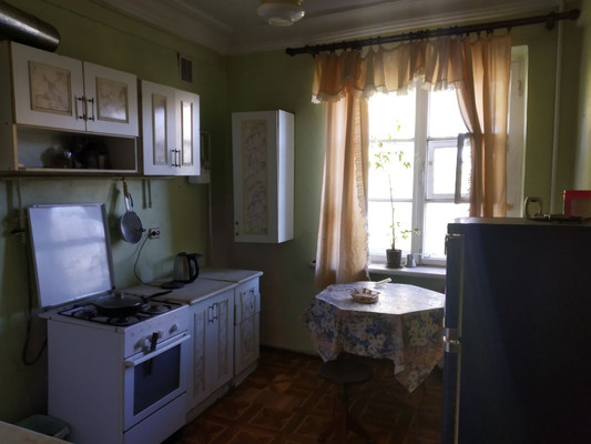 Продам многокомнатную квартиру, Севастопольская ул, 25, Симферополь г