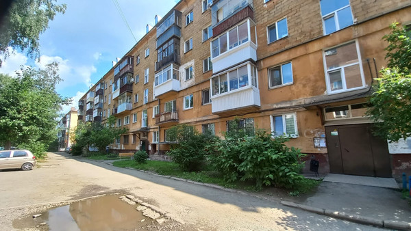 Продам двухкомнатную (2-комн.) квартиру, Орджоникидзе ул, 12, Нижний Тагил г