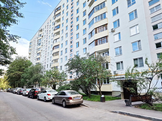 Продам трехкомнатную (3-комн.) квартиру, Профсоюзная ул, 105, Москва г