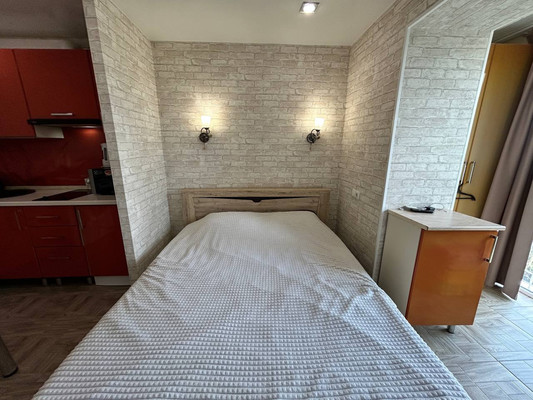 Продам однокомнатную (1-комн.) квартиру, Танкистов пер, 18, Феодосия г