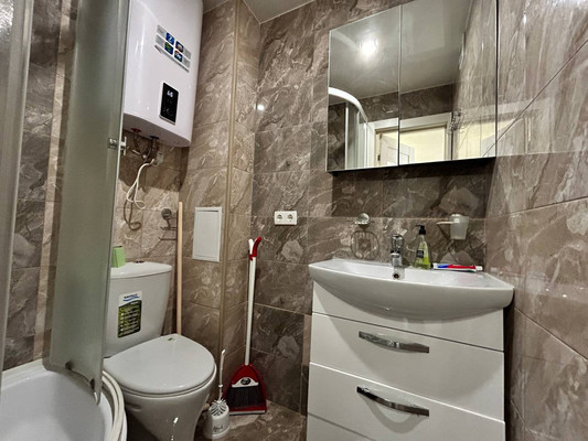 Продам однокомнатную (1-комн.) квартиру, Танкистов пер, 18, Феодосия г