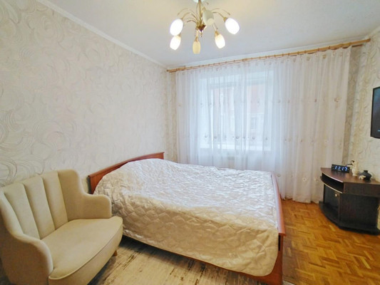 Продам трехкомнатную (3-комн.) квартиру, 2-е Бутырки ул, 11, Рязань г