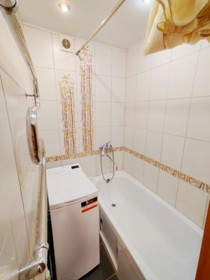 Продам трехкомнатную (3-комн.) квартиру, 2-е Бутырки ул, 11, Рязань г